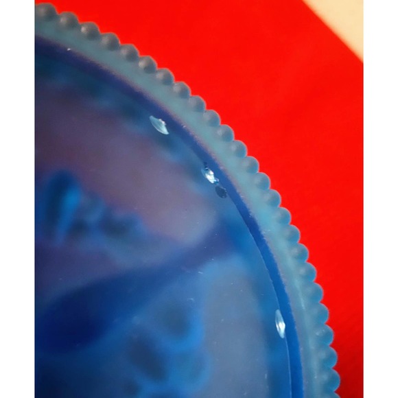 Westmoreland Blue Satin Glass Argonaut Shell Candy Dish - Picture 10 of 10